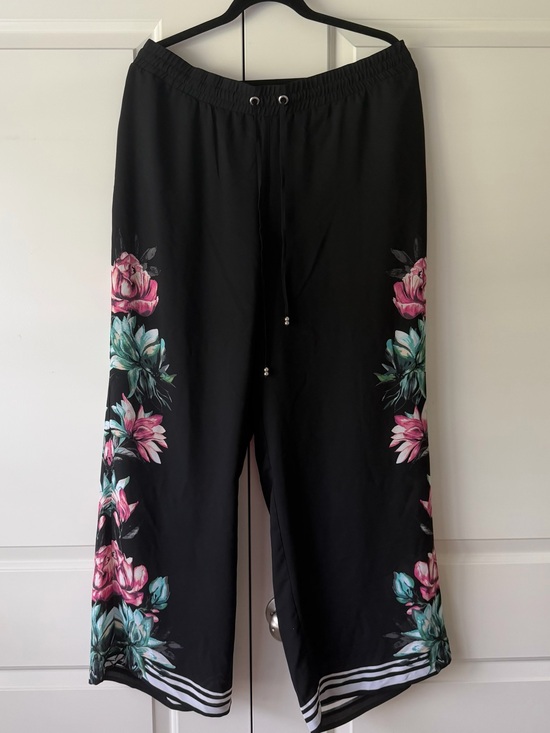 JM Collection Pants - JM Collection Floral Pull On pants